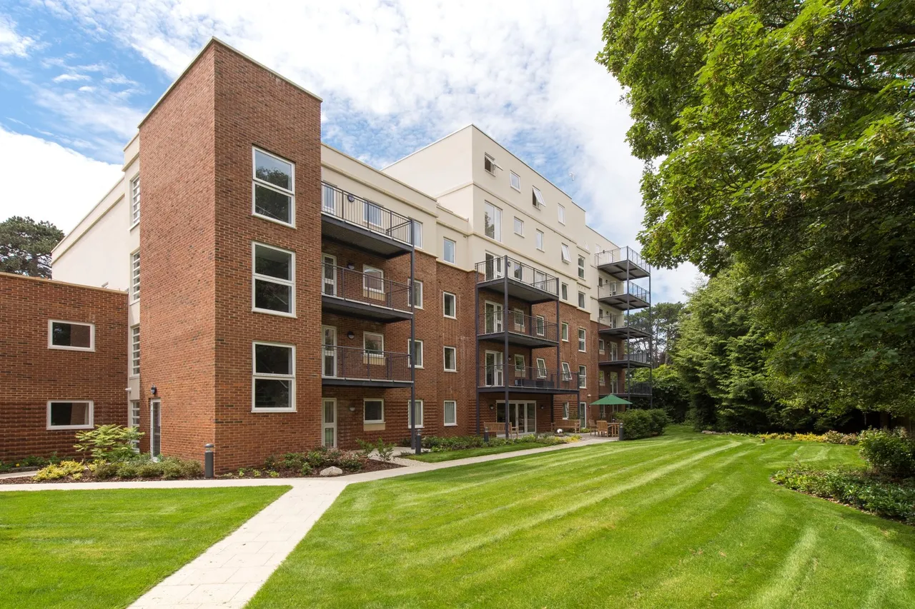Clarendon House, photo 10