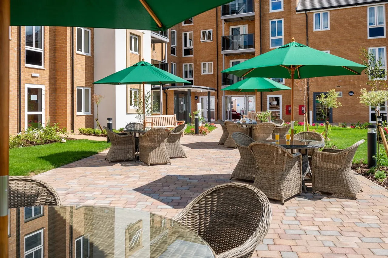 Cranberry Court, photo 3