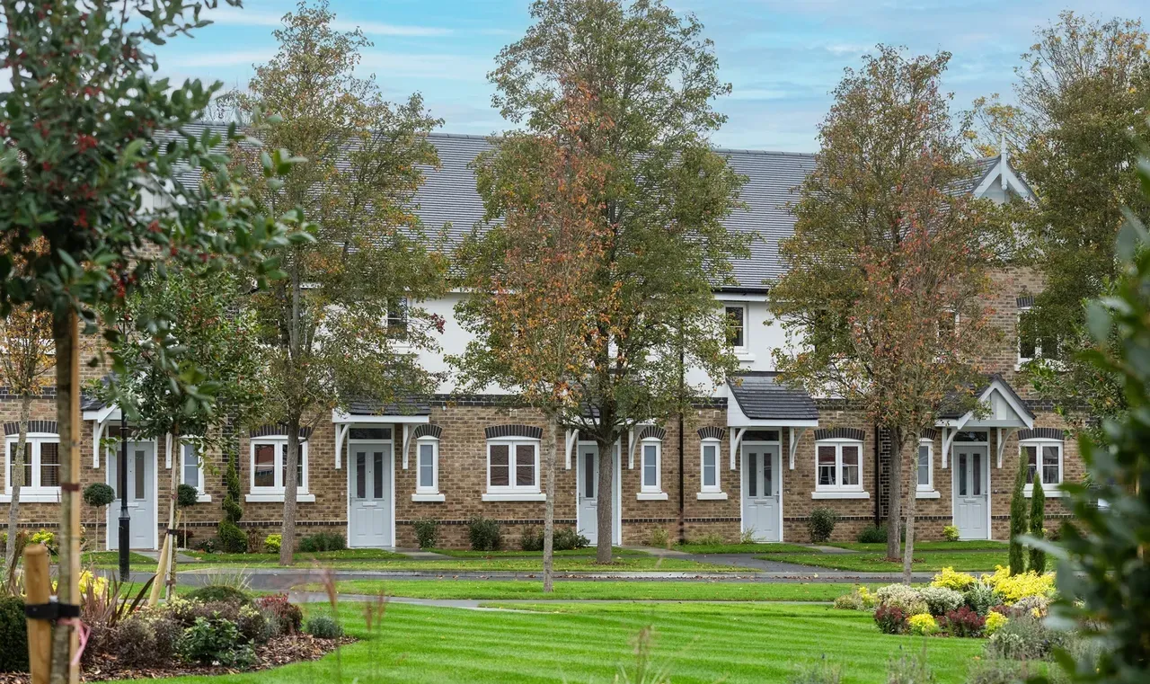 De Havilland Place, photo 2
