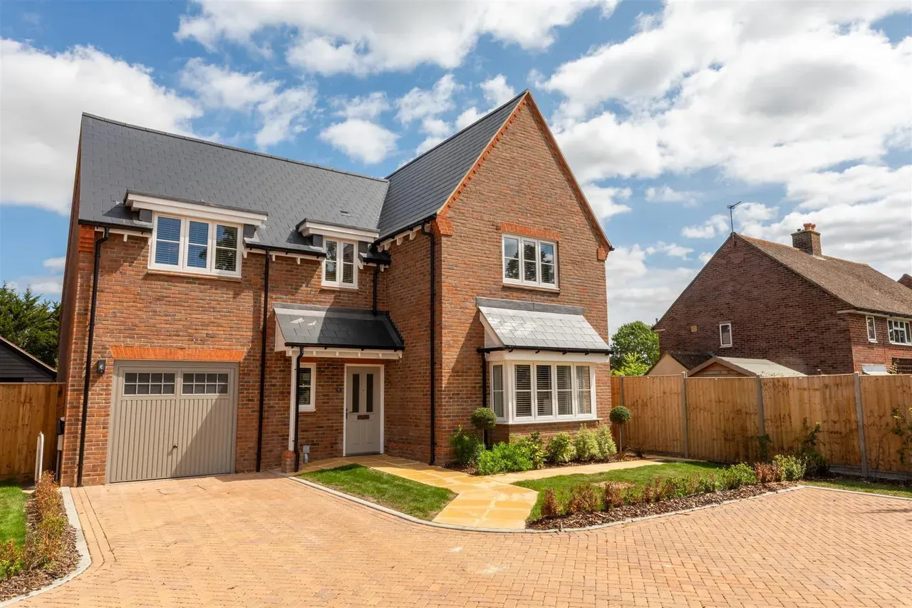 Deanfield Row, photo 2