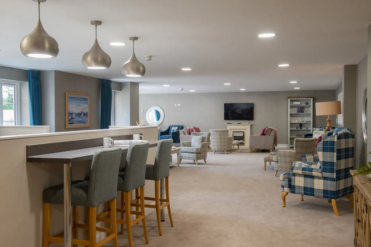 Fern Court, photo 9