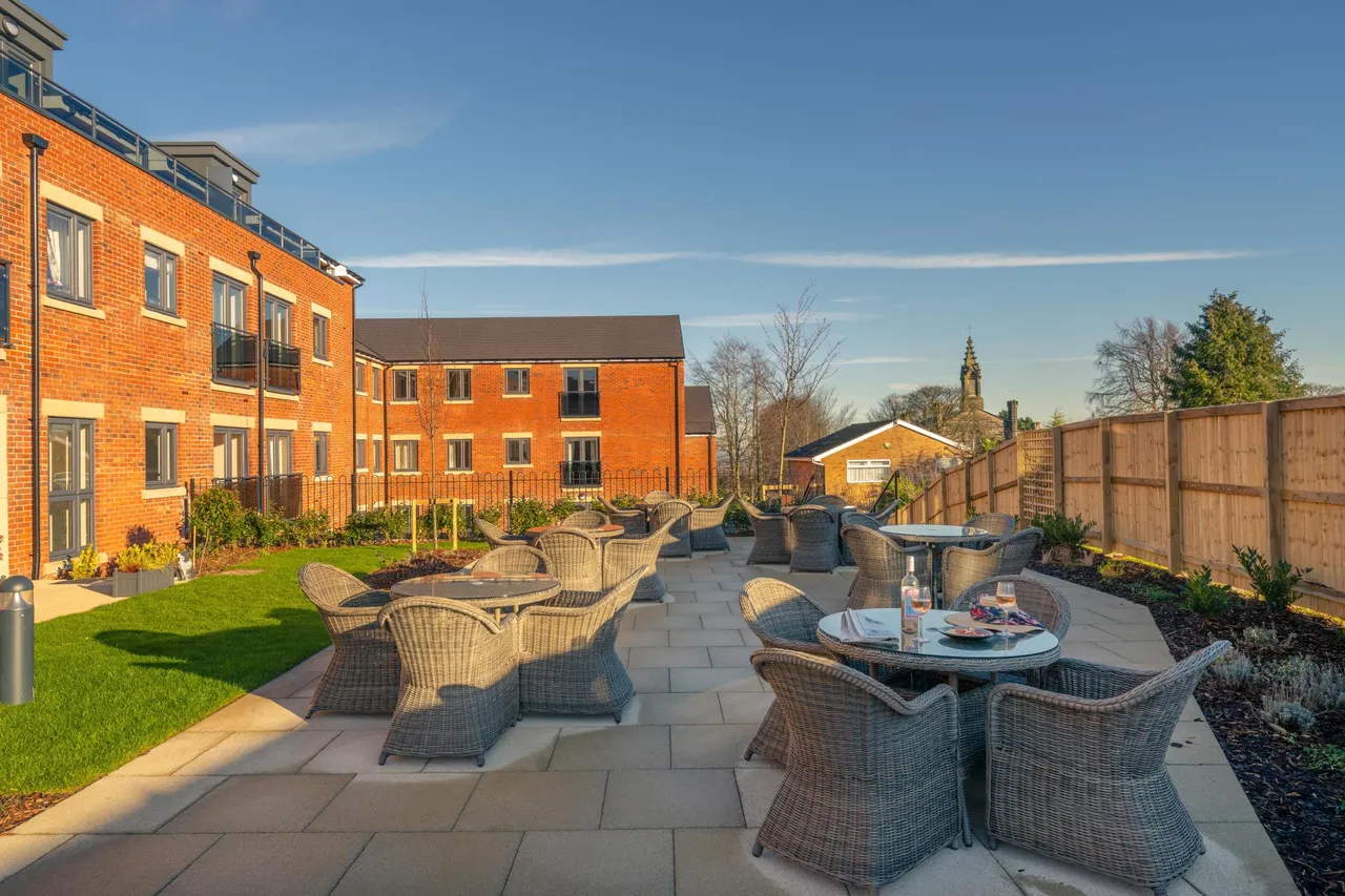 Flora Grange, photo 4