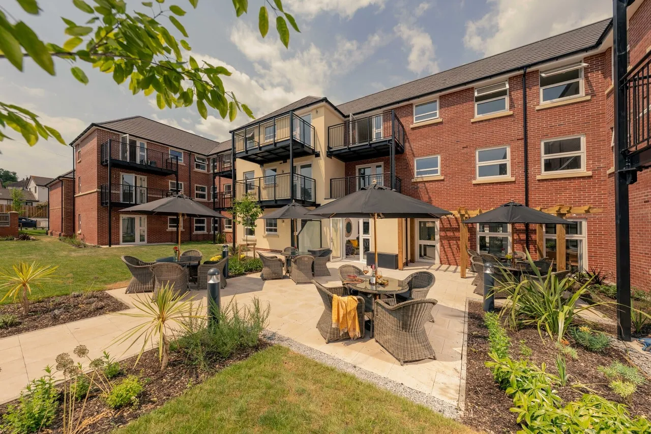 Foxglove Place, photo 5
