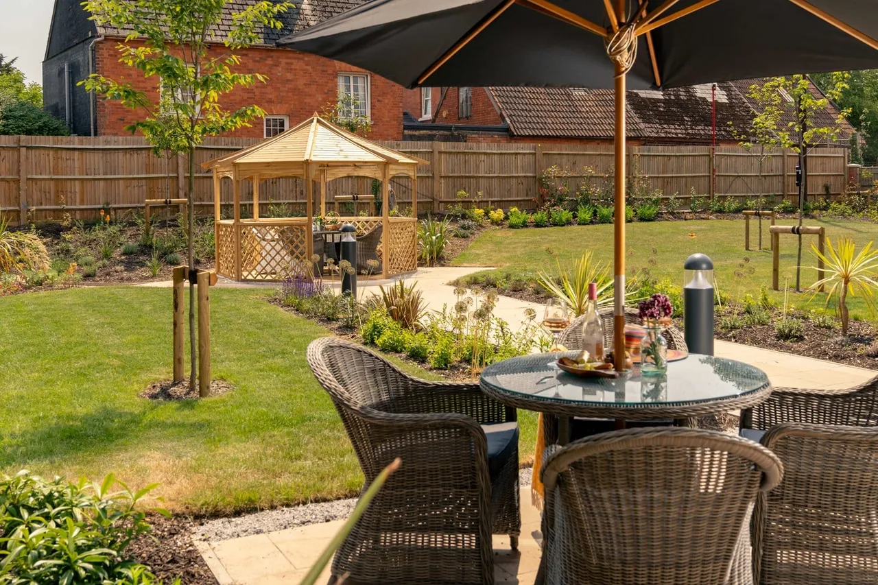 Foxglove Place, photo 6