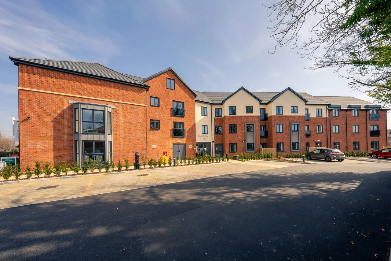 Hampson Court, photo 4