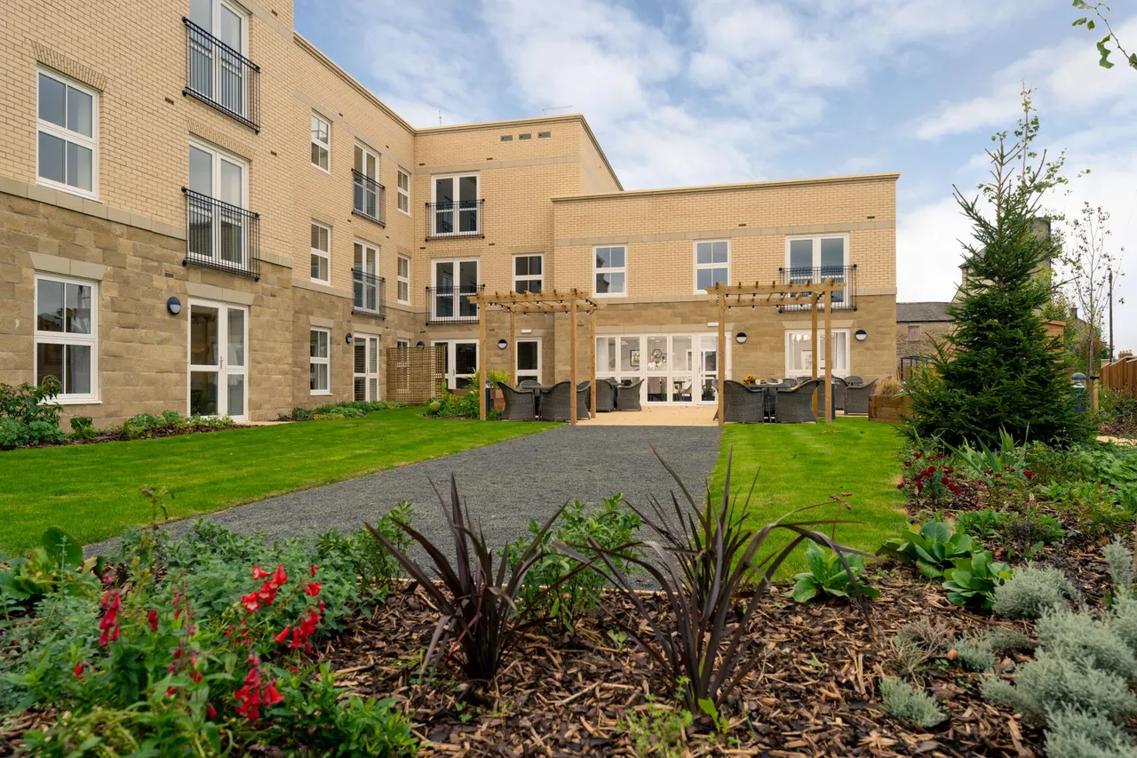 Hewson Court, photo 2