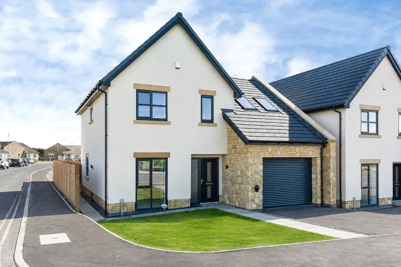 Horizon at Middleton Towers, photo 2