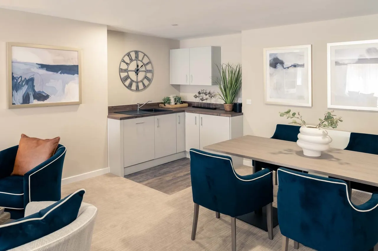 John Percyvale Court, photo 6