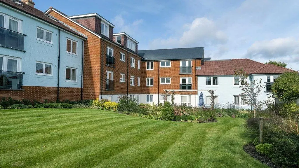 Knights Lodge, photo 3