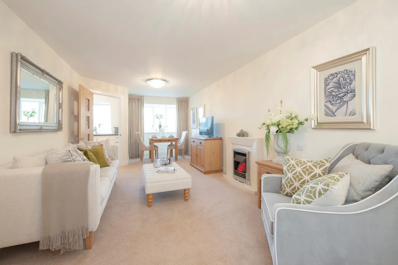 Lambrook Court, photo 4
