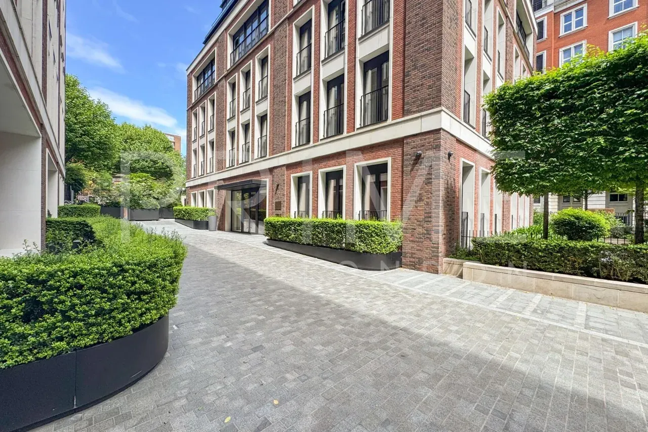 Lancer Square Residences, Kensington, photo 4