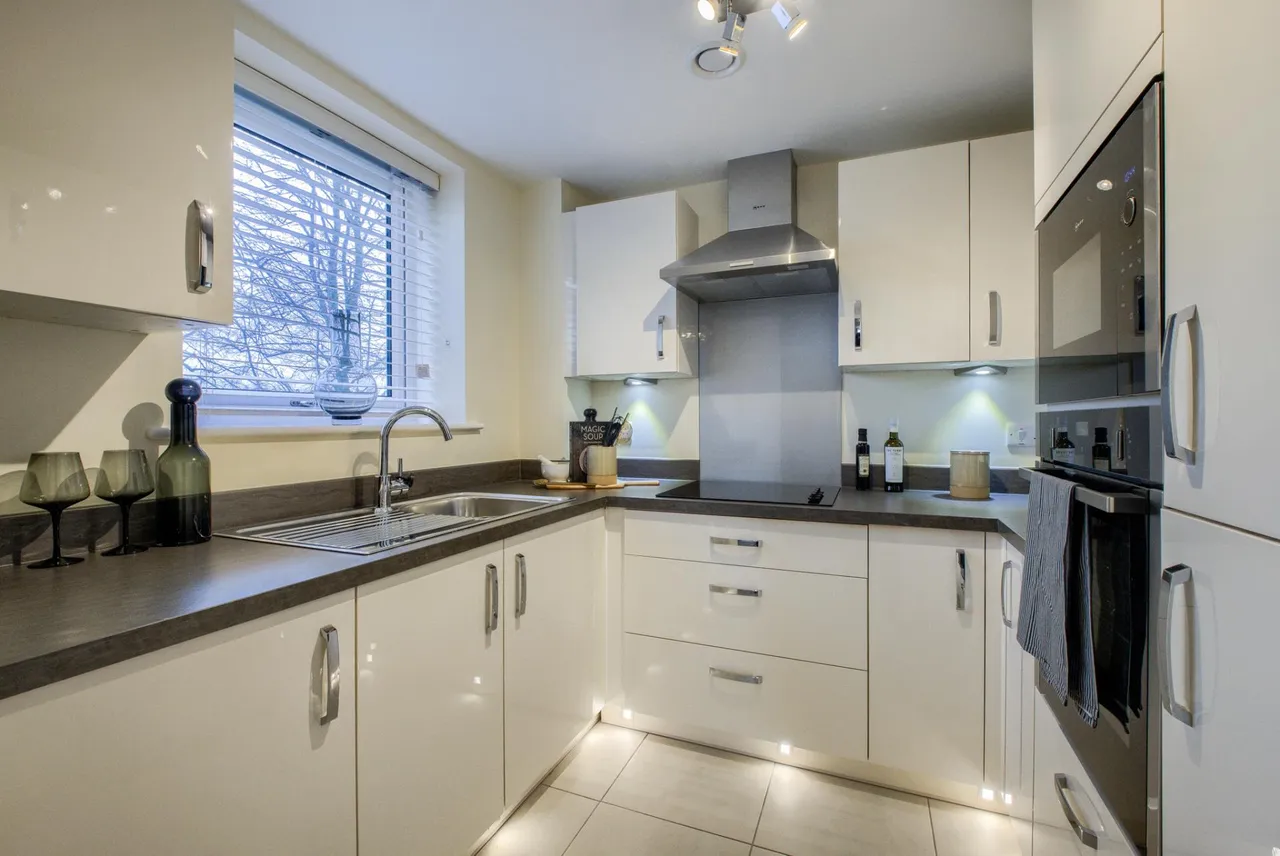 Linden Place, photo 6