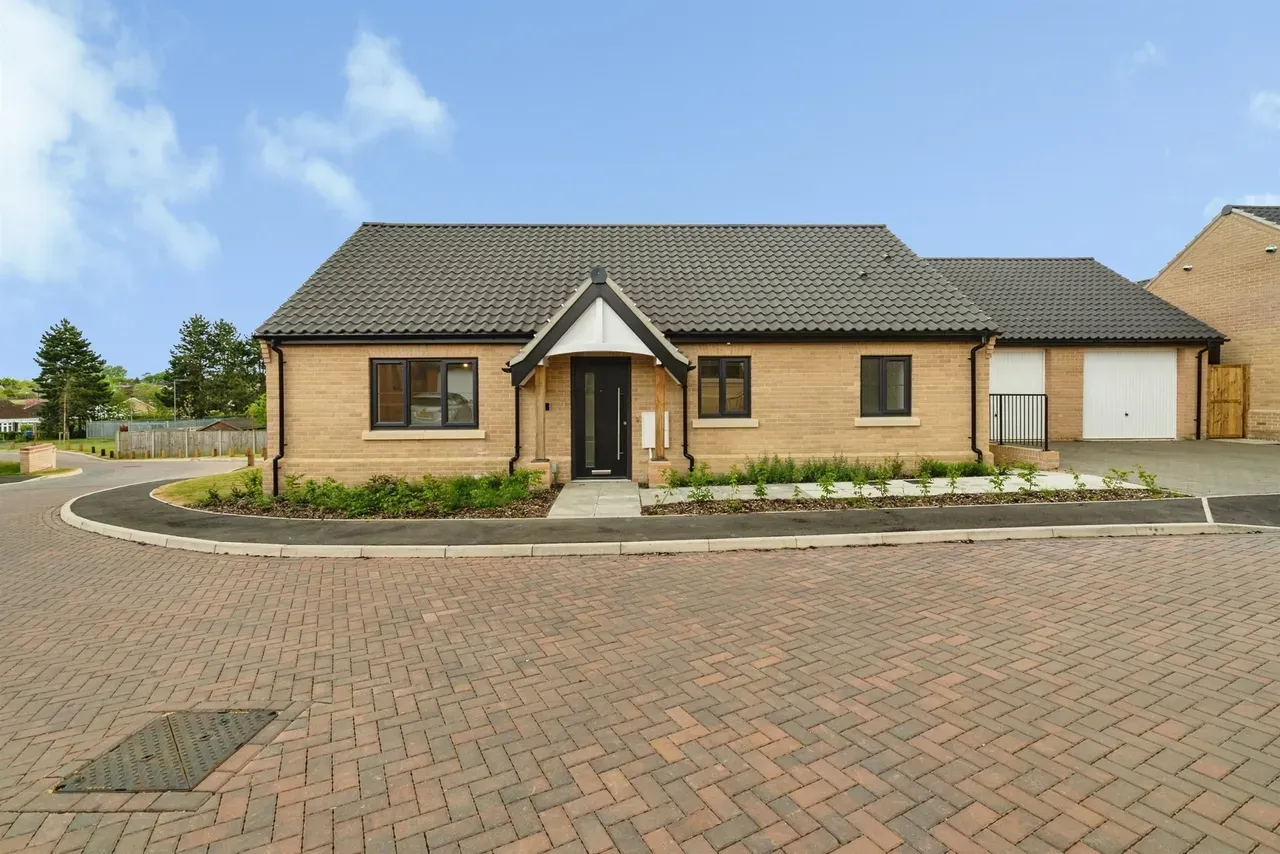 Lodge Road, photo 3