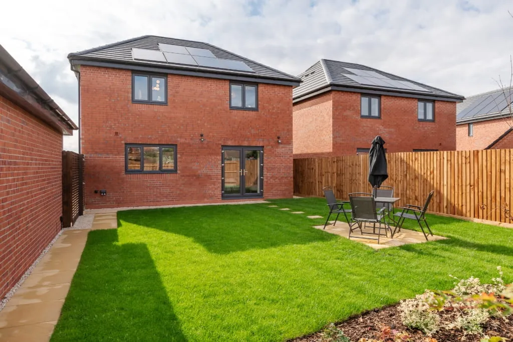 Miller Homes at Middlebeck, Newark: new homes by Miller Homes