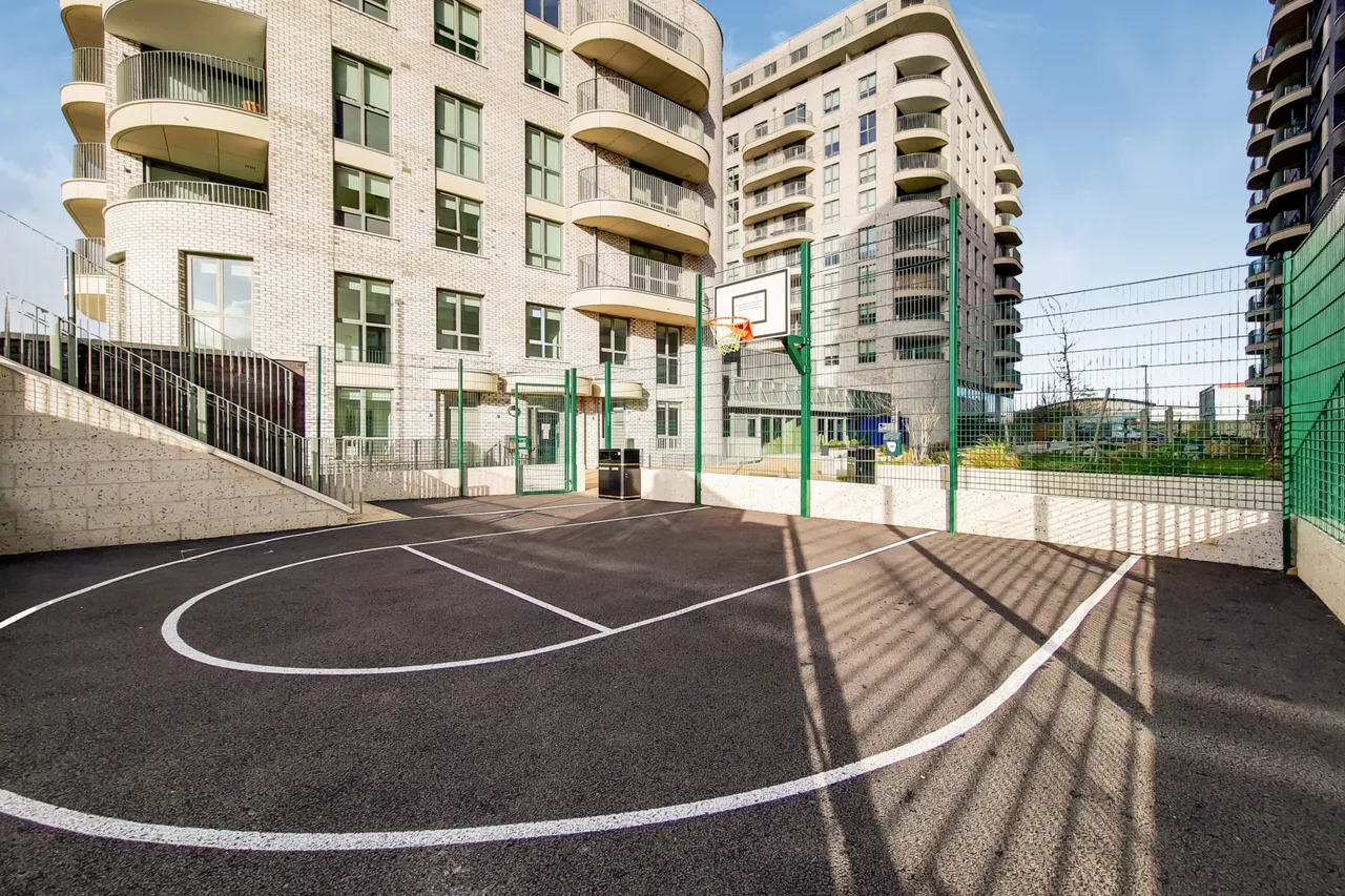 Oaklands Rise, photo 4