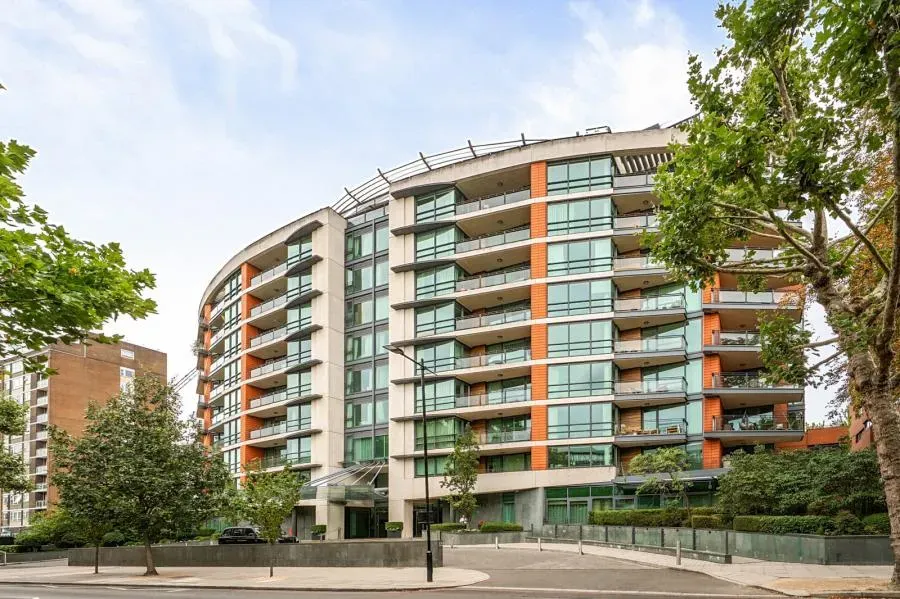 Curved residential building exterior
