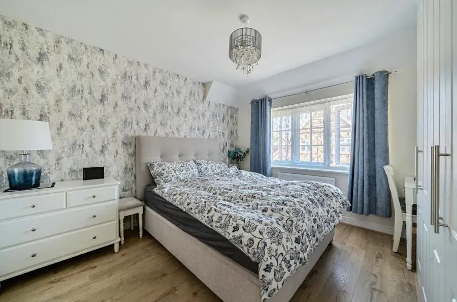Orchids Court, Warfield, photo 5