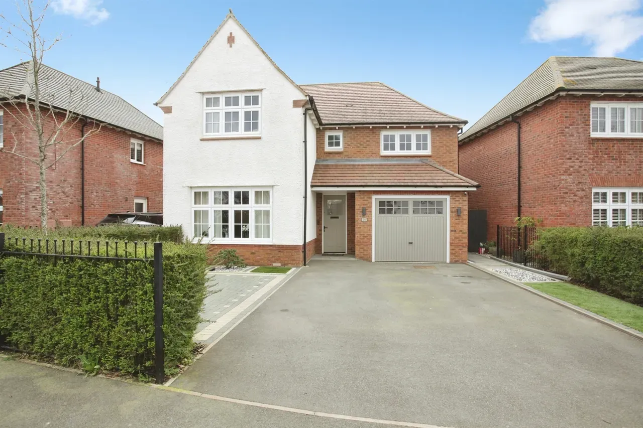 Redrow at Houlton, photo 2
