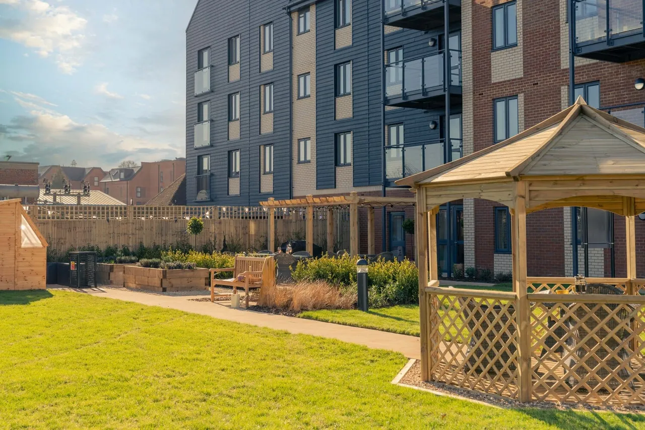 Roslin Place, photo 2