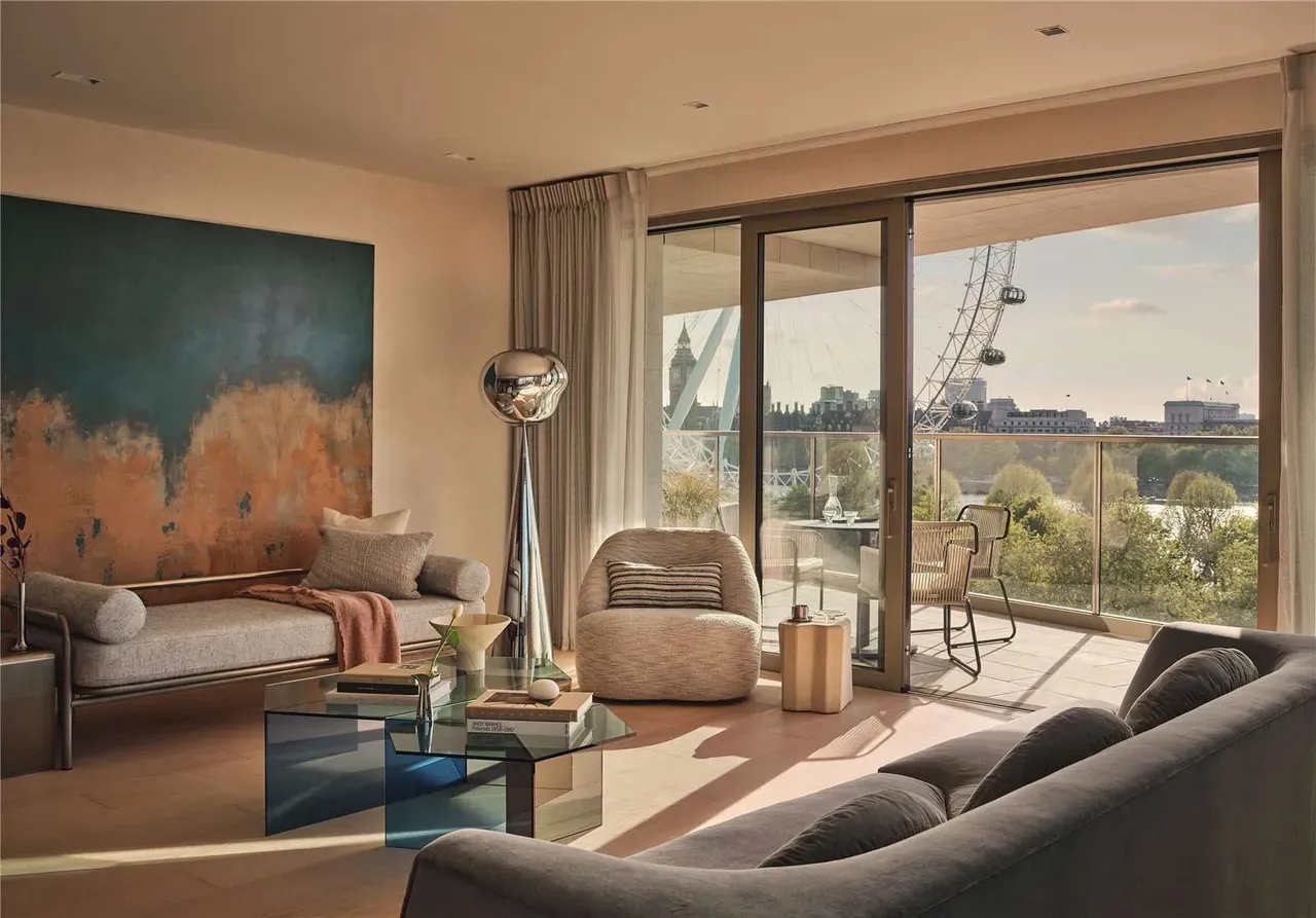 Seven Southbank Place, Belvedere Road, photo 9