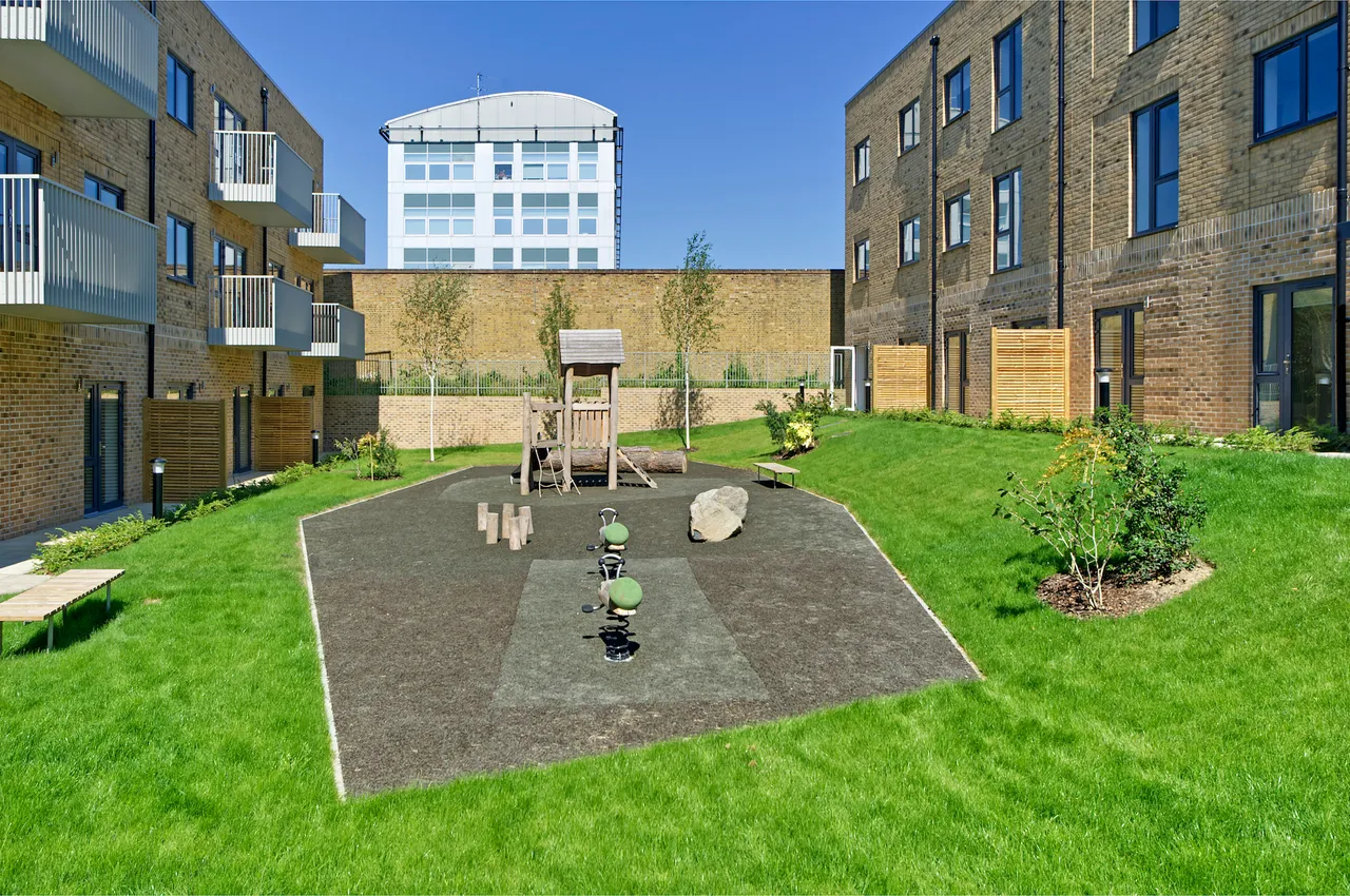 Springfield Parkside, photo 3