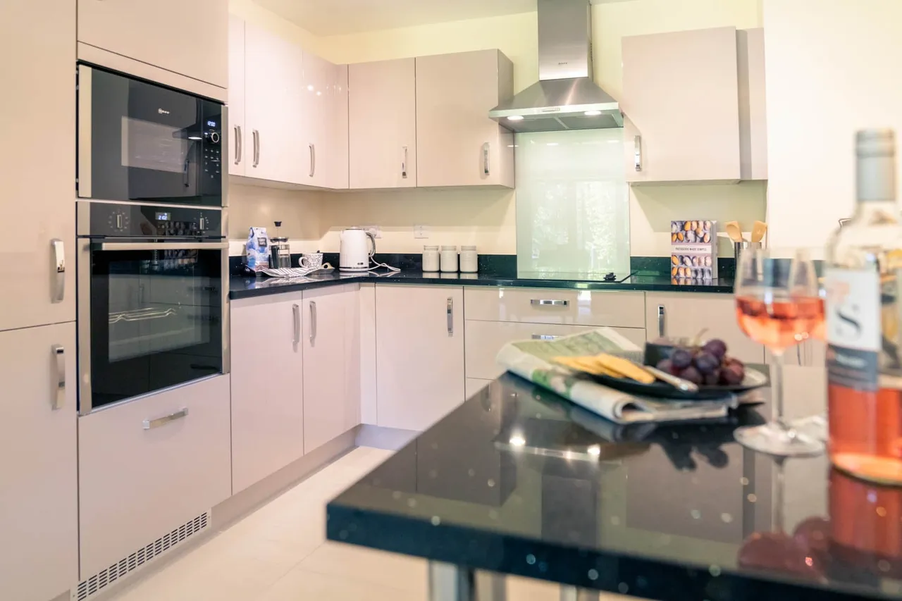 Stapleton Court, photo 8