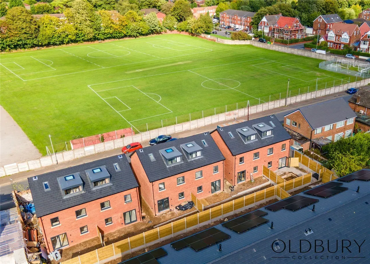 The Oldbury Collection, photo 2