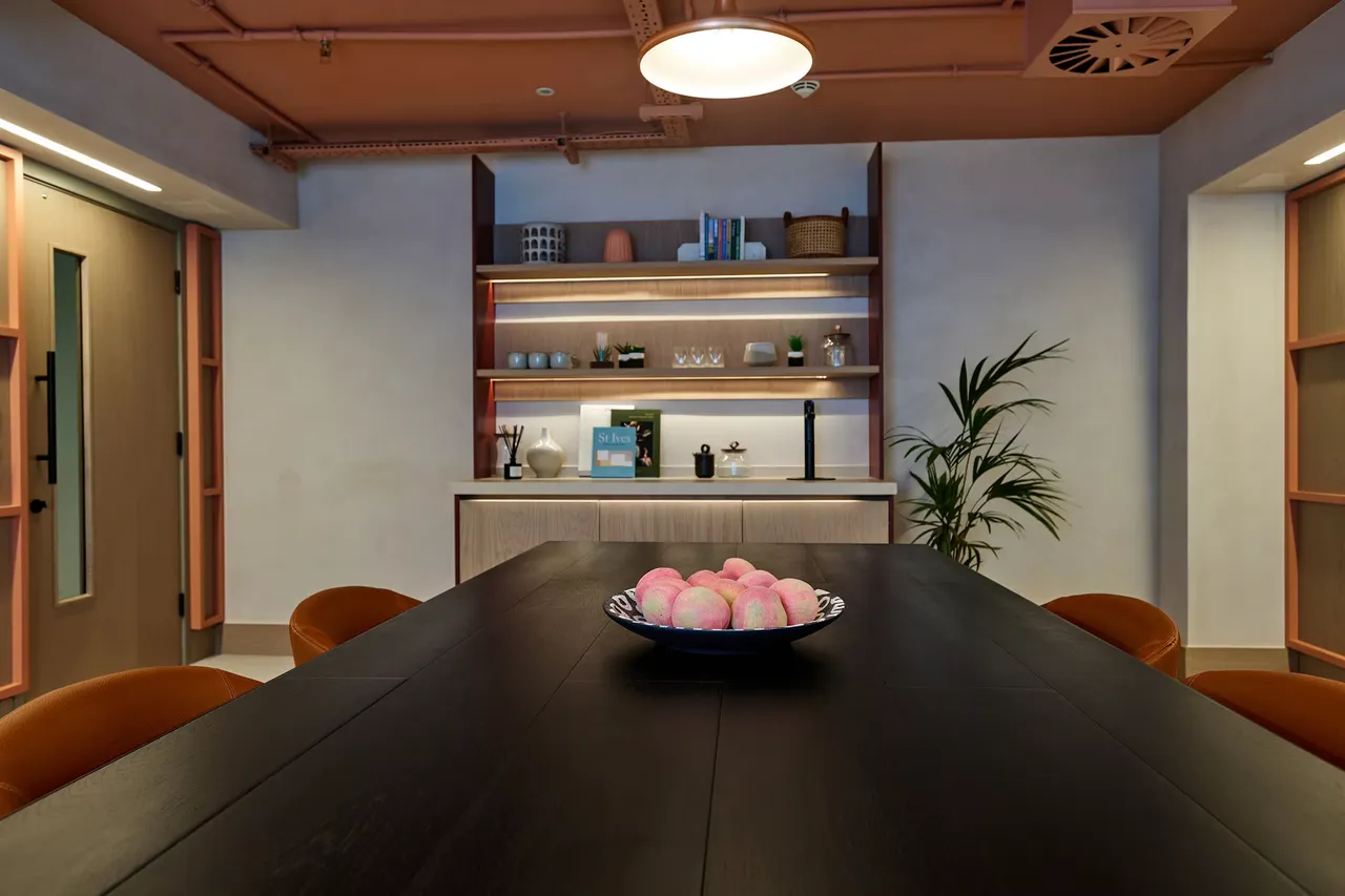 Co-working meeting table