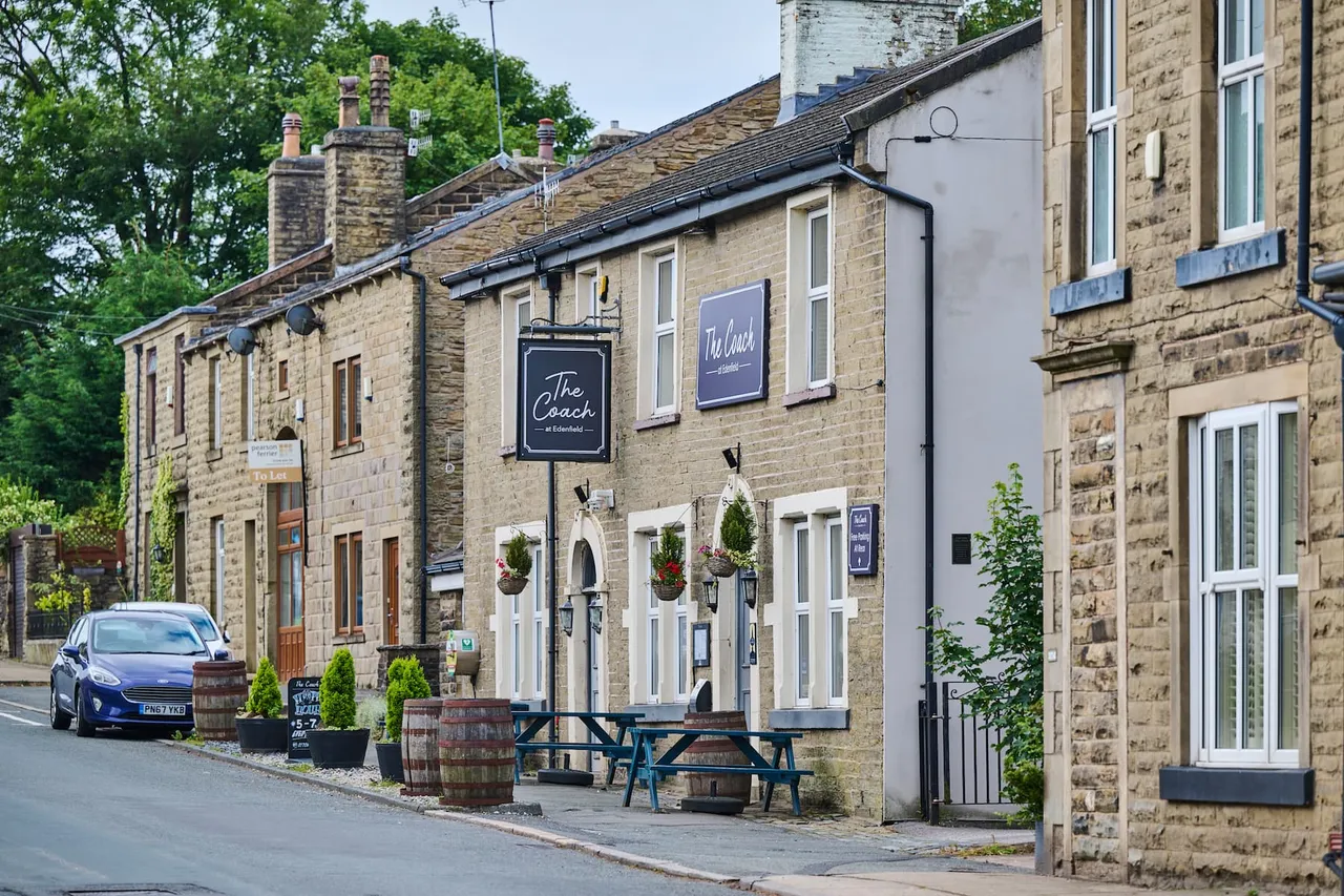 The Vale at Edenfield, photo 7