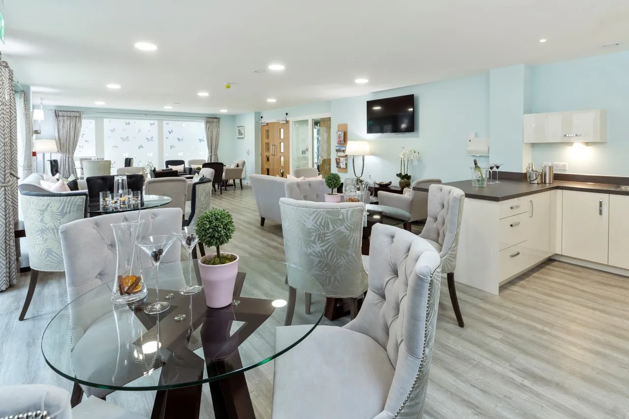 Triton House, photo 7