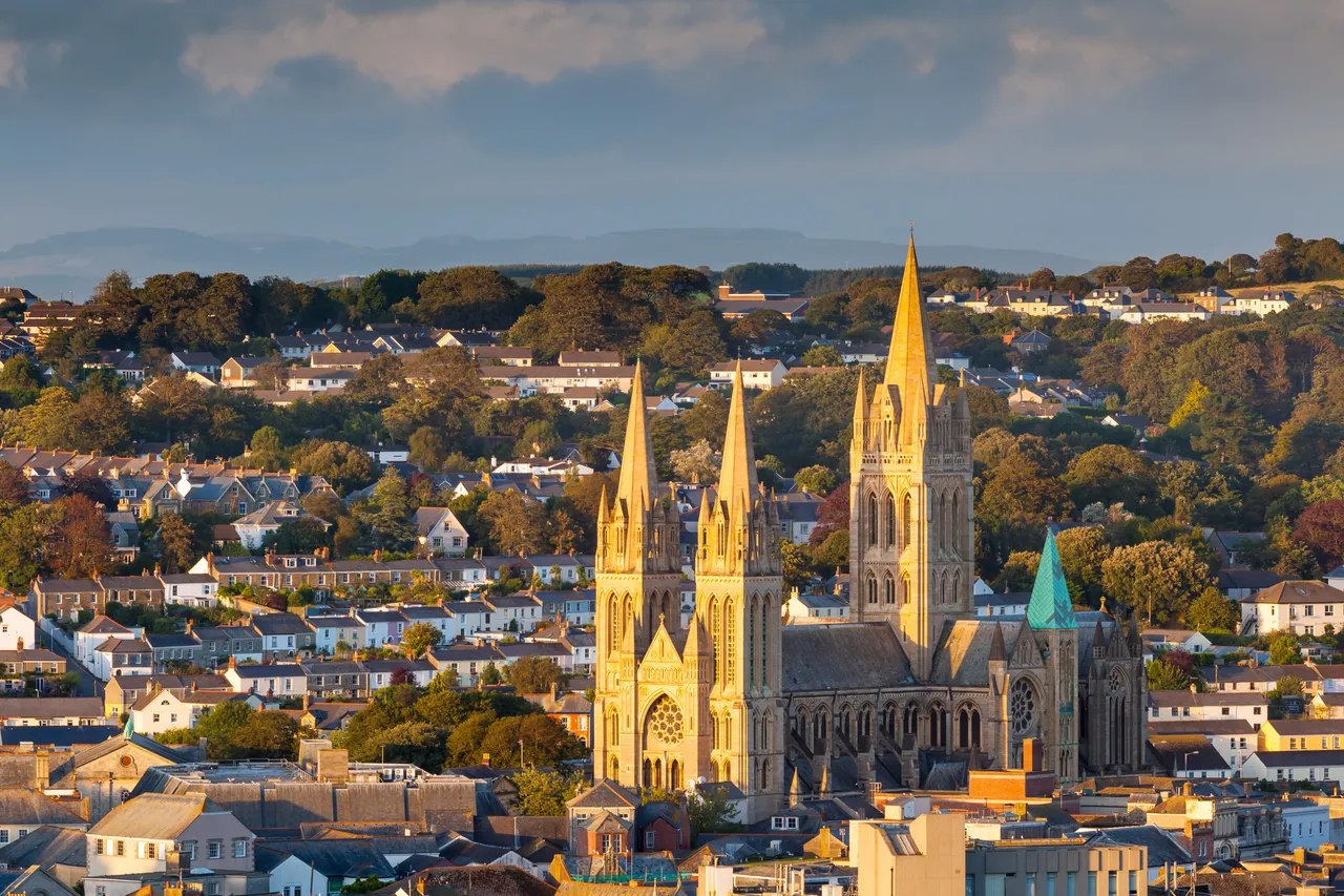 Truro, photo 3