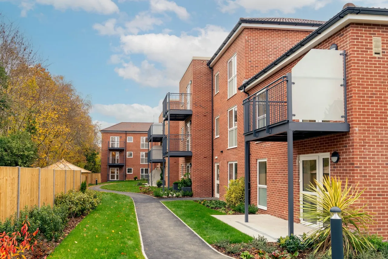 Yelland Place, photo 4