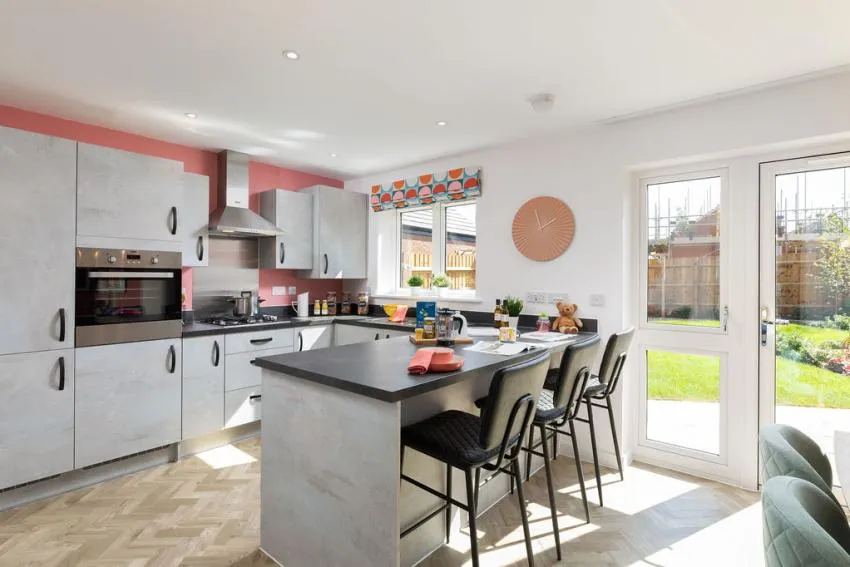 Bellway at Hanwood Park, photo 9