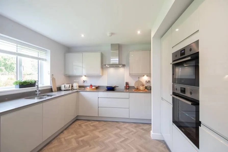 Halewood Oaks, photo 9