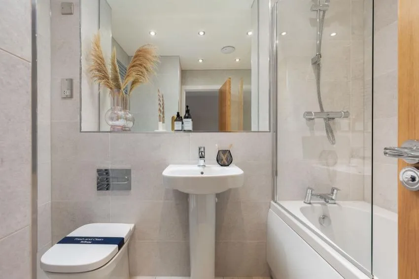Hatton Court, photo 15