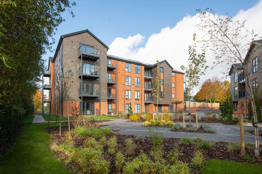 Silkmakers Court, Wokingham: new homes by Bellway Homes