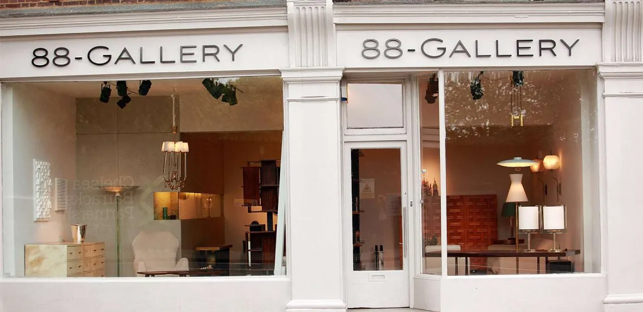 Ebury Square, photo 13