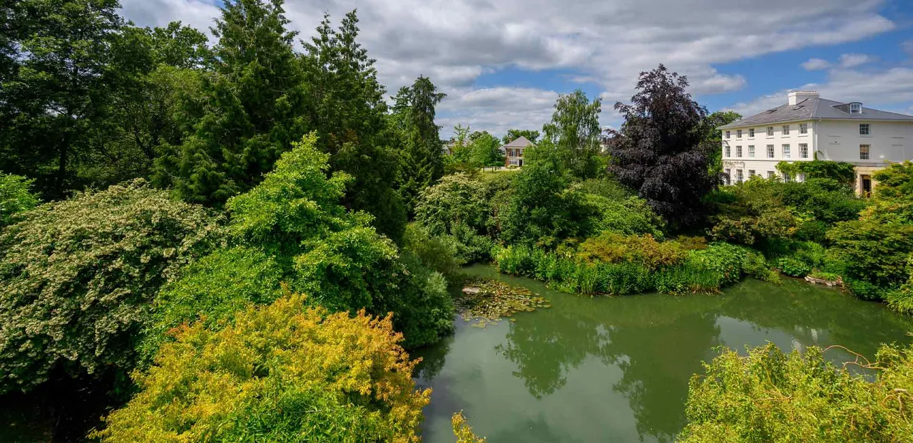 Oakhill House, Hildenborough: new homes by Berkeley Homes