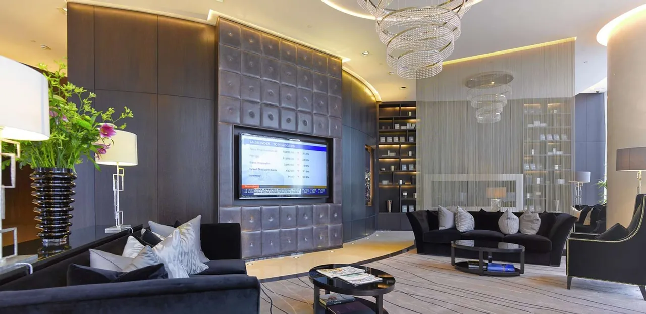 The Tower, One St George Wharf, Vauxhall: new homes by Berkeley Homes