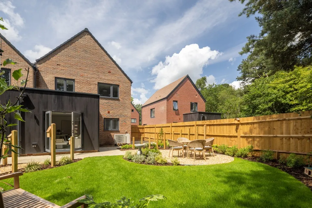 Brooklands Grove, photo 8