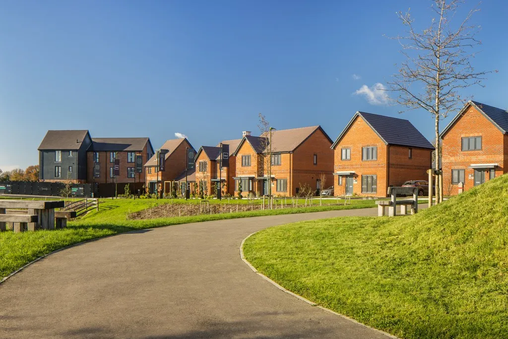 Furzefield (Mowbray Village), Horsham, West Sussex, photo 5
