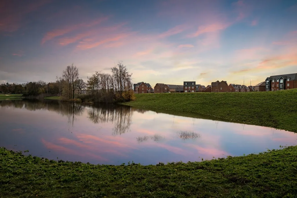 Shopwyke Lakes, Chichester: new homes by Cala Homes