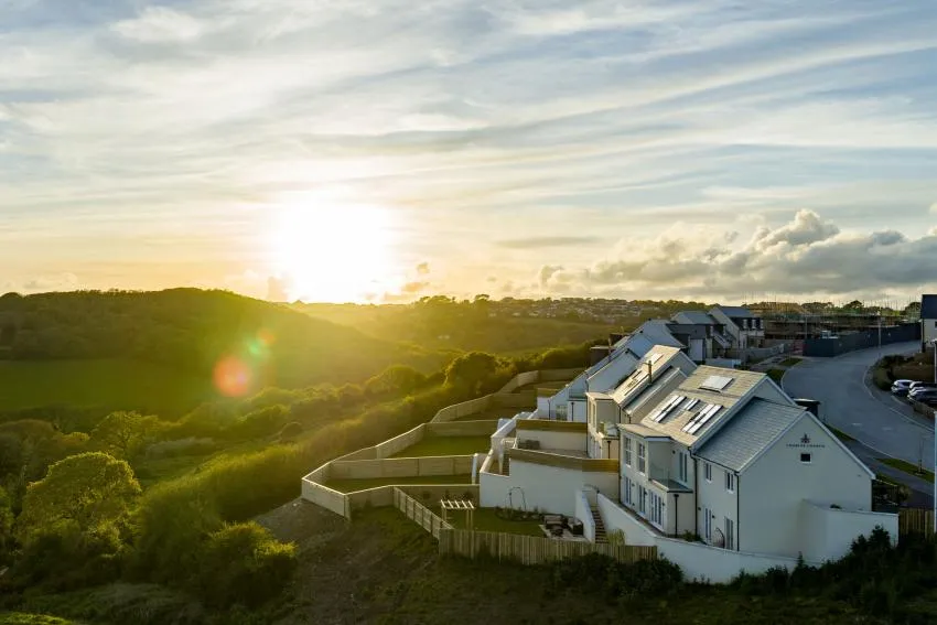 Tri Veru, Truro: new homes by Charles Church