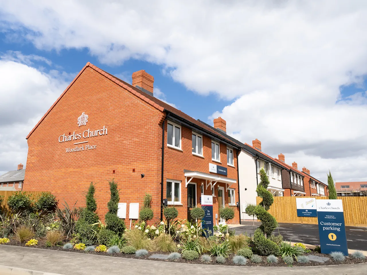 Woodlark Place, Newbury: new homes by Charles Church