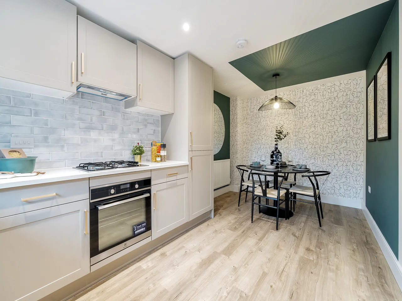 Woodlark Place, photo 4