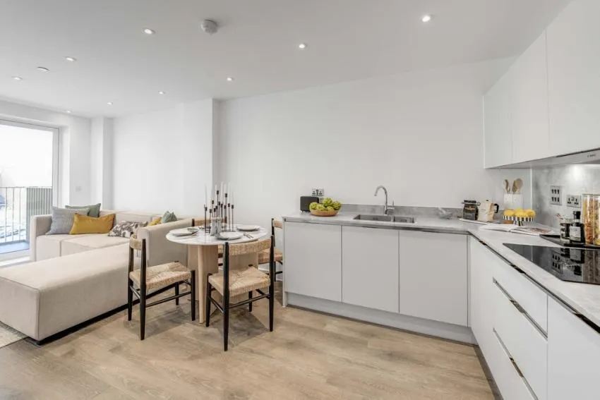 South Oxhey Central, photo 7