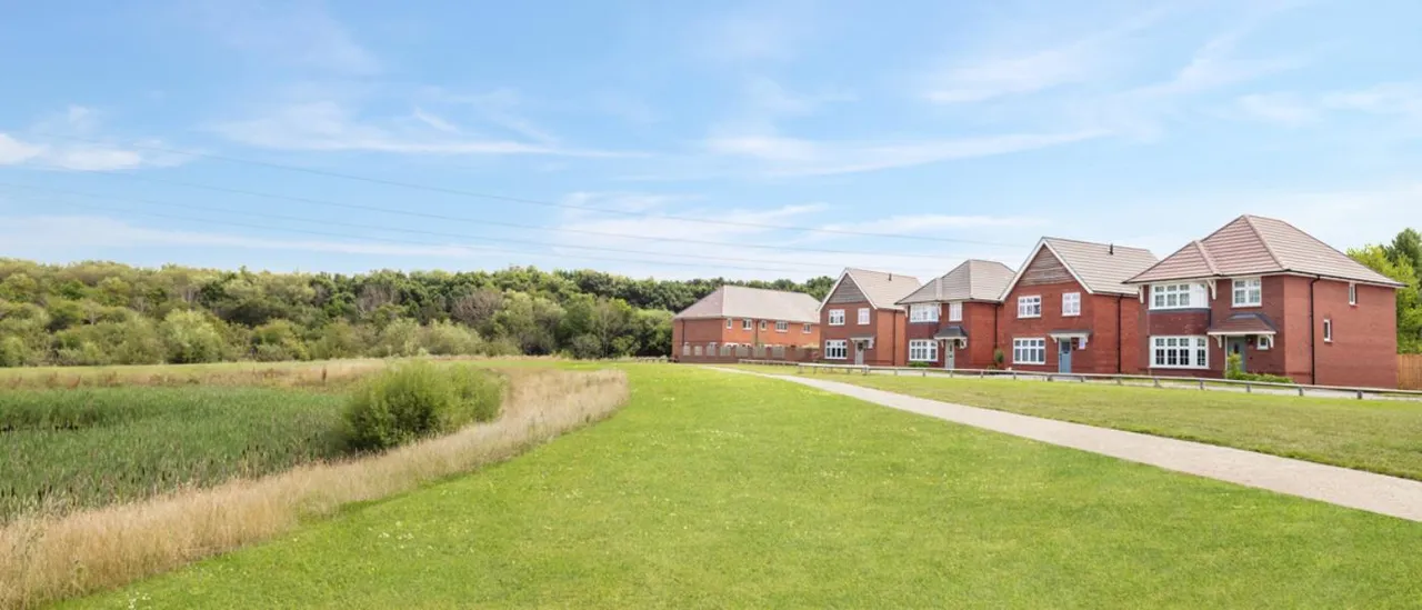 Eagle Gate, Amington Garden Village, photo 2