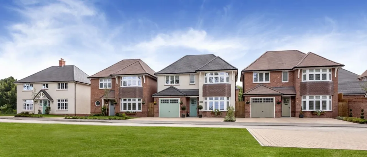 Hugglescote Grange, Hugglescote: new homes by Redrow Homes