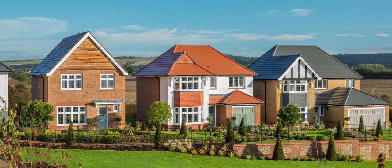 Lavant View, Chichester: new homes by Redrow Homes