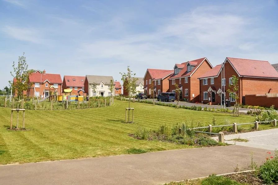 Lark Grange, photo 11